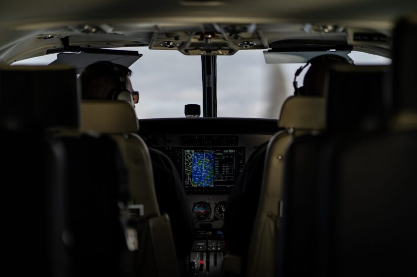 Las organizaciones de pilotos reclaman ayudas públicas para democratizar el acceso a la profesión